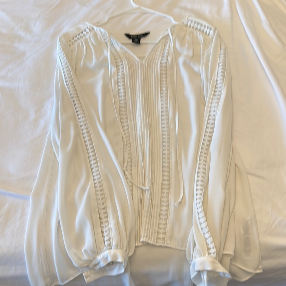 White House black market ladies s10 boho style white top